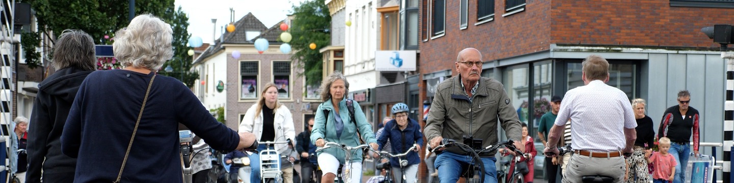 Inwoners in centrum Bodegraven